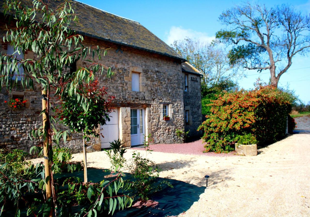 Maison 2 chambres avec espace extérieur privé et petit-déjeuner en supplément - fait-maison et produits locaux Vierville-sur-Mer Exterior foto